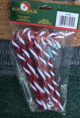 Kurt Adler Santa's World 6-piece acrylic red and white twist candy cane